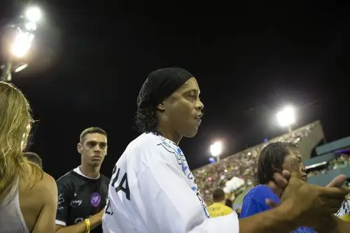 购赖因德斯 购赖因德斯